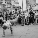 Bild: Frédéric de Villamil, Breakdance on Trafalgar Square / flickr.com (CC-BY-SA)