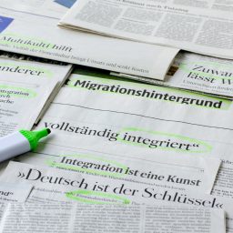 <span style="color: #55d6d2;">Vielfalt fördern: Migranten im Journalismus</span>